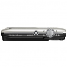 尼康（NIKON） Coolpix A100 便携数码相机（2005万像素 2.7英寸屏 5倍光学变焦 26mm广角）银色