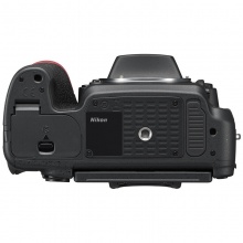 尼康（Nikon） D750 机身 全画幅单反相机 2,432万有效像素 51点自动对焦 可翻折屏 内置WiFi