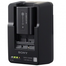 索尼（SONY）BC-QM1 充电器（兼容FH50/FV50/FV70/FV100/FW50/FM500H电池）