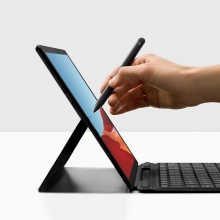 微软（Microsoft）Surface Pro 7 二合一平板电脑（12.3“/i3/4G/128G SSD/WIN10专业版/3年保修/SurfacePro专业键盖 典雅黑/NewSurface触控笔/微软便携蓝牙鼠标/电脑包）亮铂金