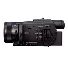 索尼（SONY）FDR-AX700 4K HDR高清数码摄像机（含128G SD卡+LCS-U11摄像包+沣标捕捉者三脚架+单反相机清洁套装）